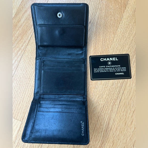 Preloved Chanel Trifold Wallet Black - Picture 1 of 7